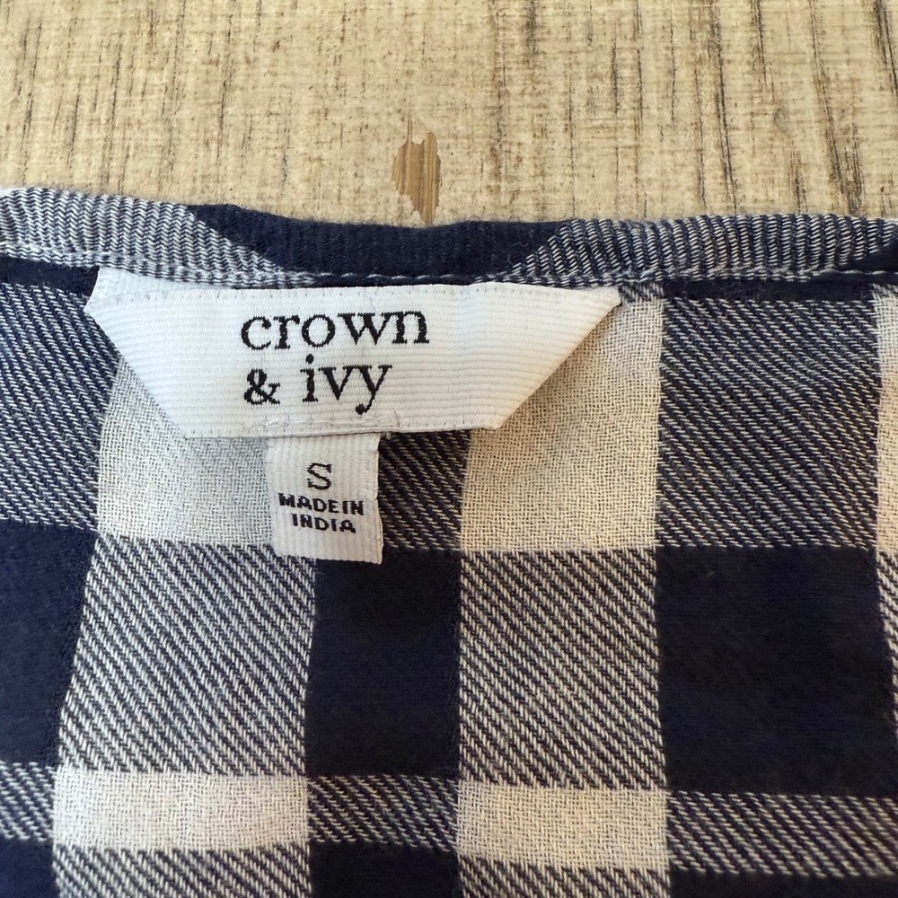 Crown & Ivy‎ women's Small Blue Plaid Lace Trim Bell Sleeve Peasant Blouse - Picture 4 of 9